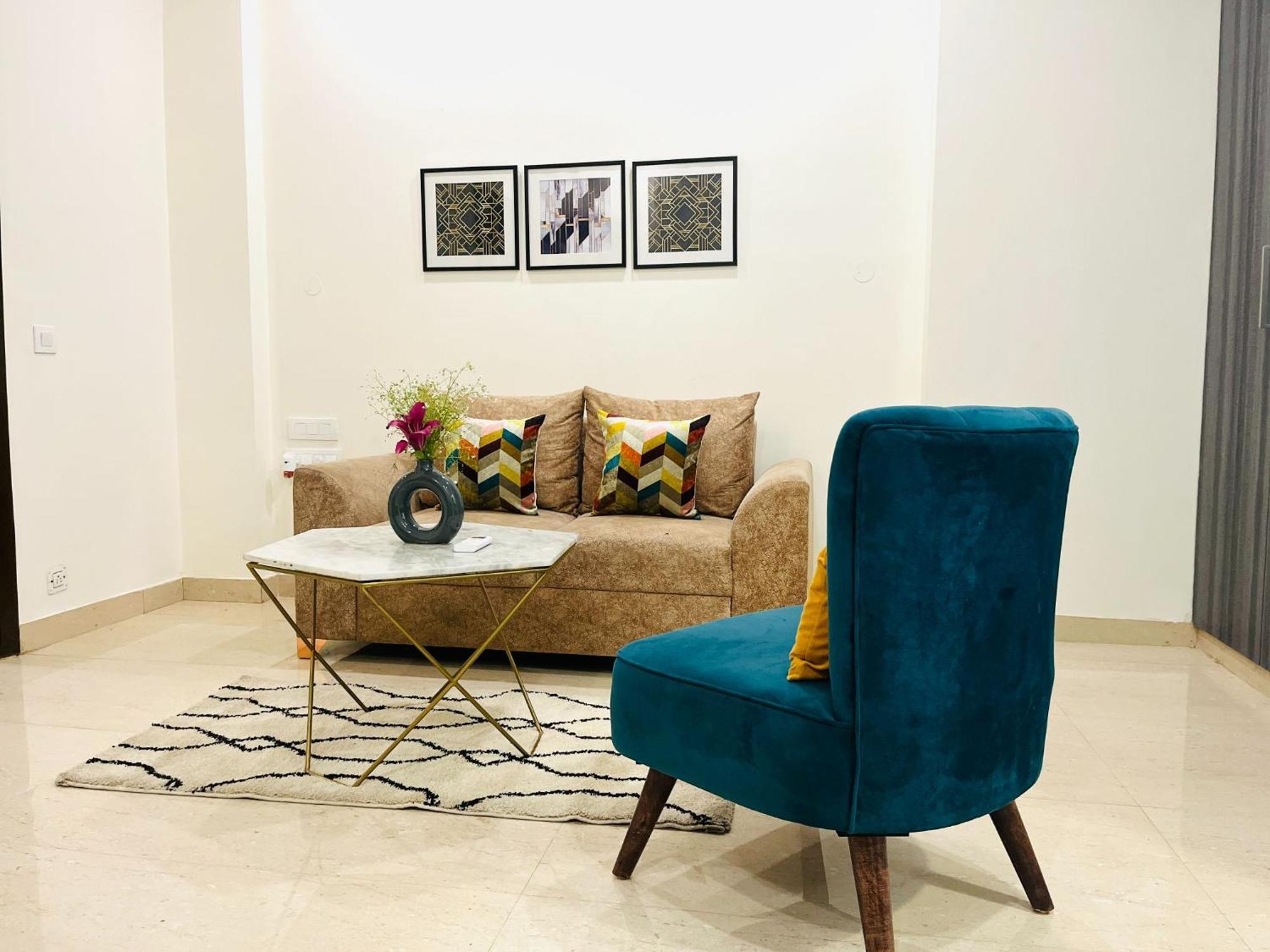Bluo 1Bhk - Dlf Cybercity, Balcony, Lift, Parking غورغاون المظهر الخارجي الصورة